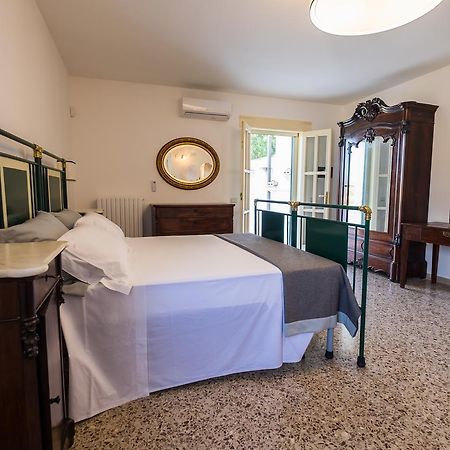 B&B Sestochilometro Сан-Катальдо Экстерьер фото