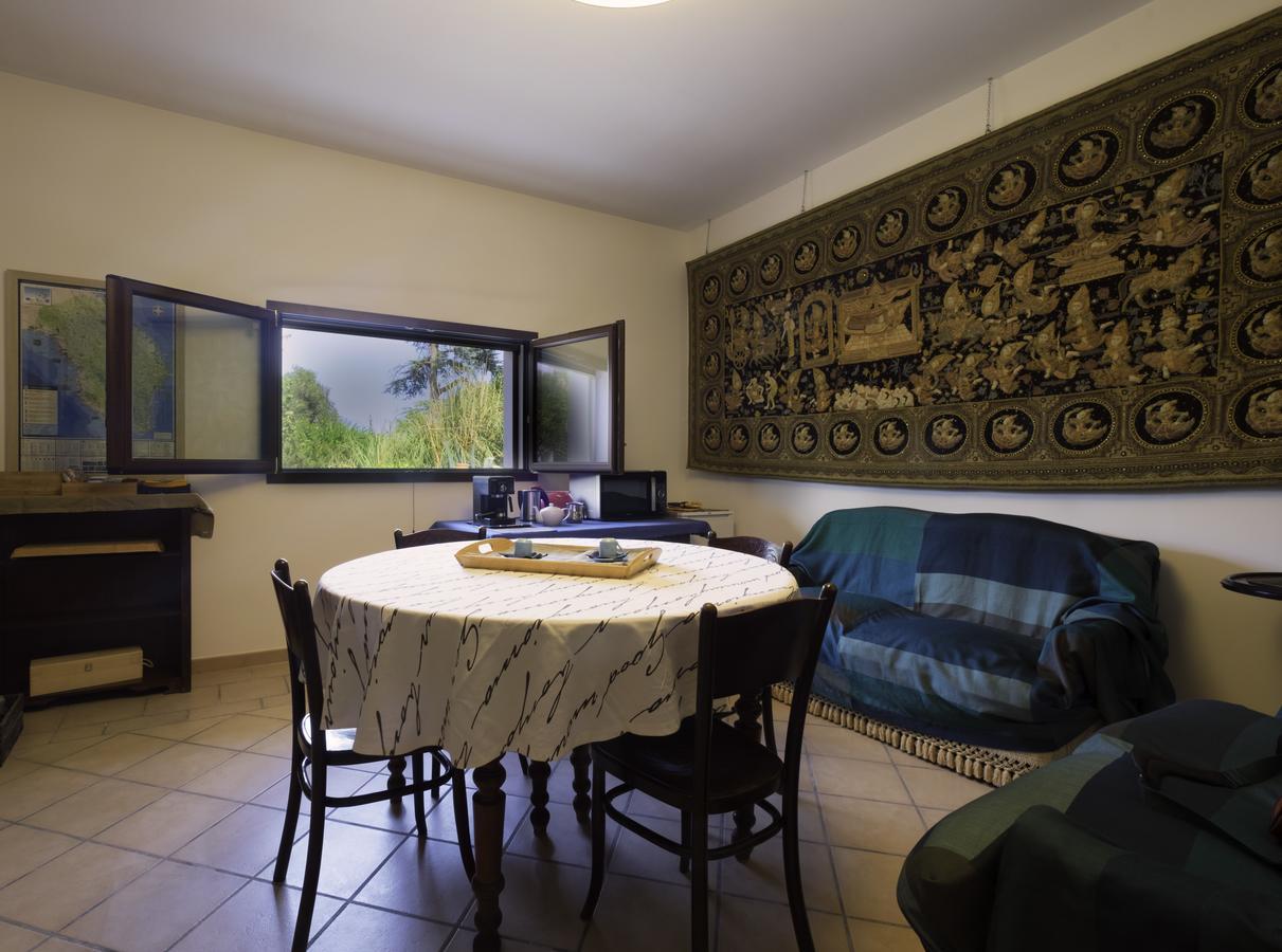 B&B Sestochilometro Сан-Катальдо Экстерьер фото
